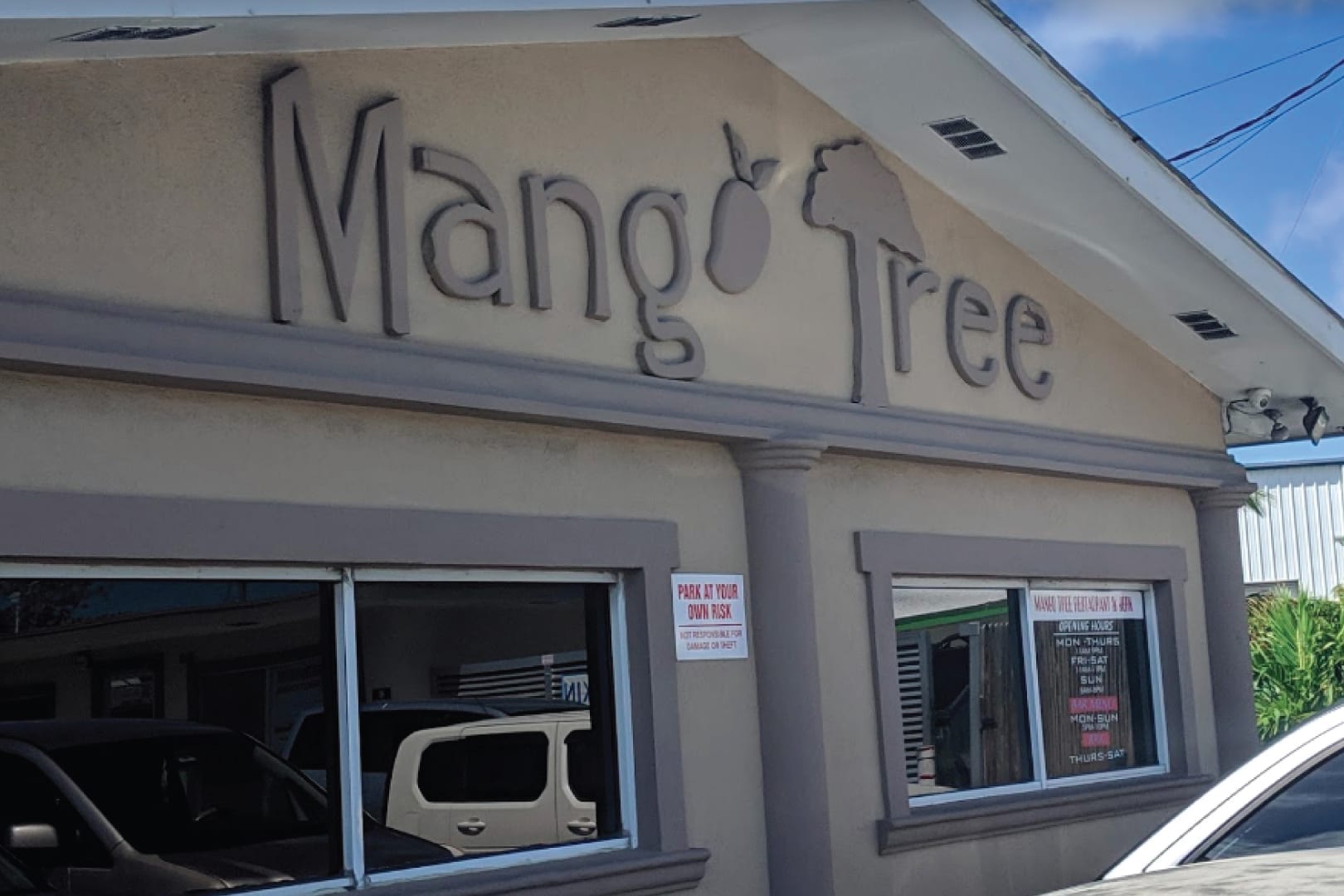 Mango Tree Bar & Grill Cityplugged Cayman
