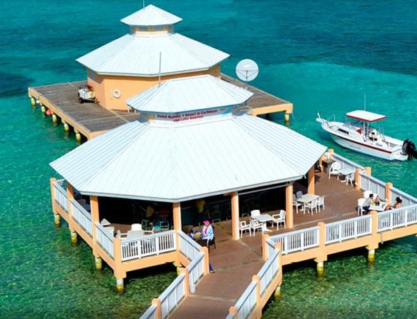 Mimi’s Dock Bar & Restaurant Cayman Islands